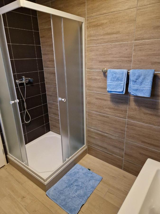 Penzion Dubi - Ruska 393 - 110 Εξωτερικό φωτογραφία