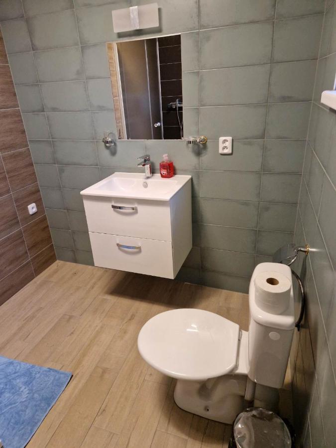 Penzion Dubi - Ruska 393 - 110 Εξωτερικό φωτογραφία